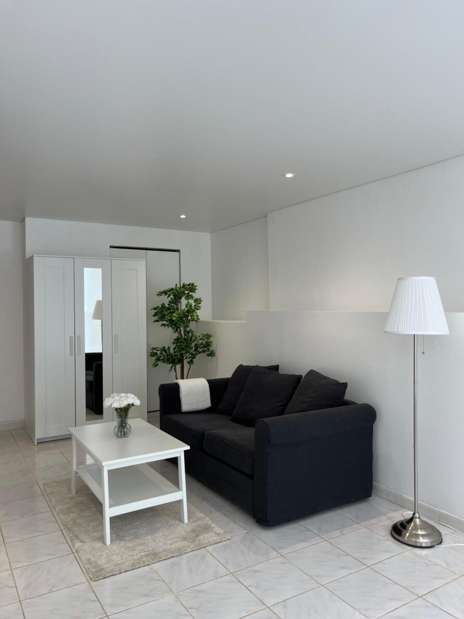 Appartamento T3 Avec Jardin Et Piscine Privee Velaux Esterno foto